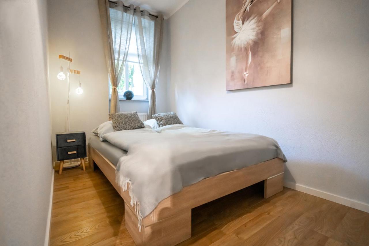 Toni Charming Apartment Im Idyllischem Villenviertel Mit Netflix Dresden Dış mekan fotoğraf