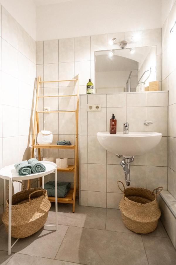 Toni Charming Apartment Im Idyllischem Villenviertel Mit Netflix Dresden Dış mekan fotoğraf